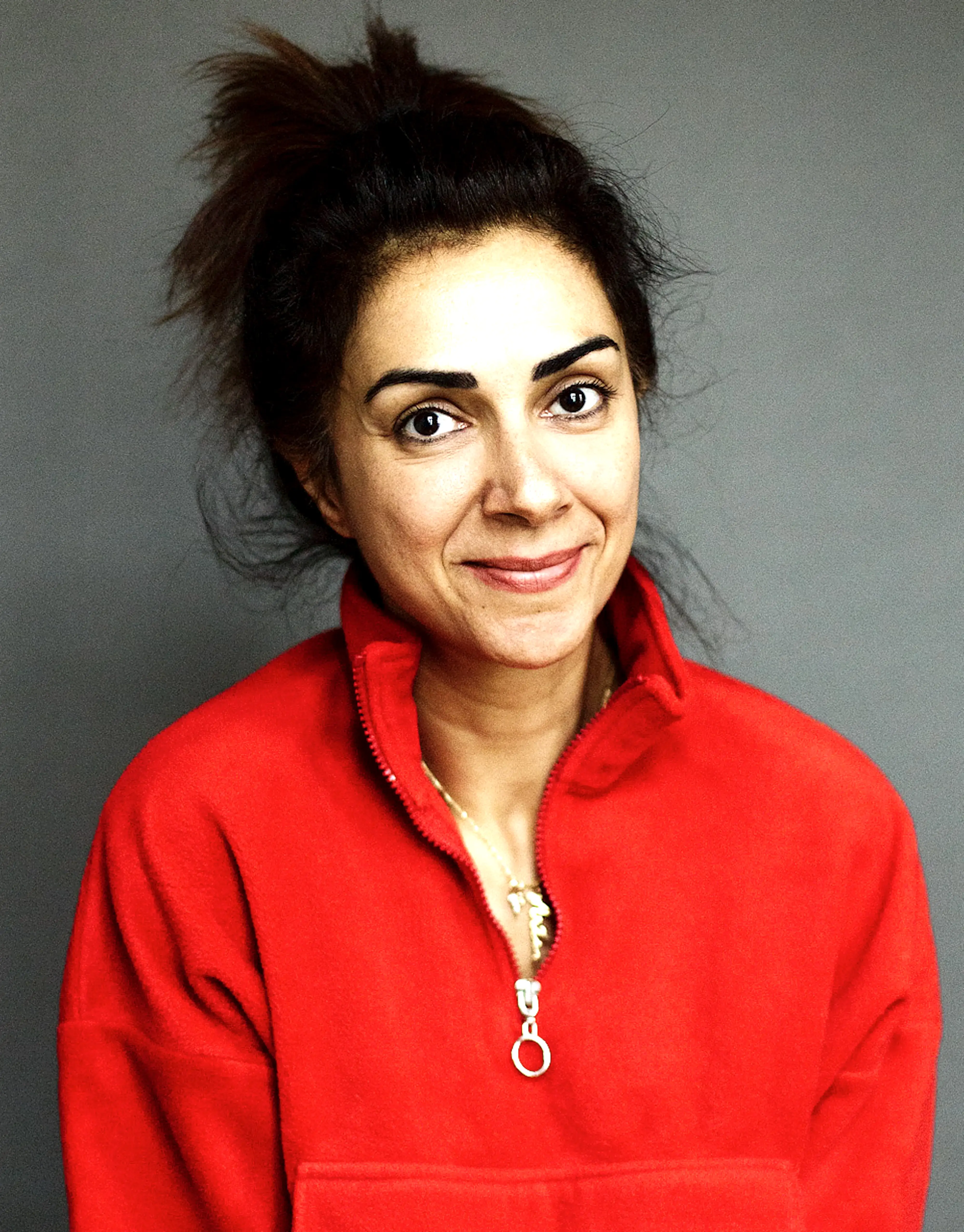 Taies Farzan |  Oyuncu, Senarist, Prodüktör, Yönetmen